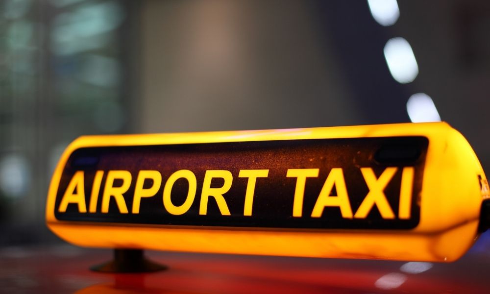 airport taxi sign