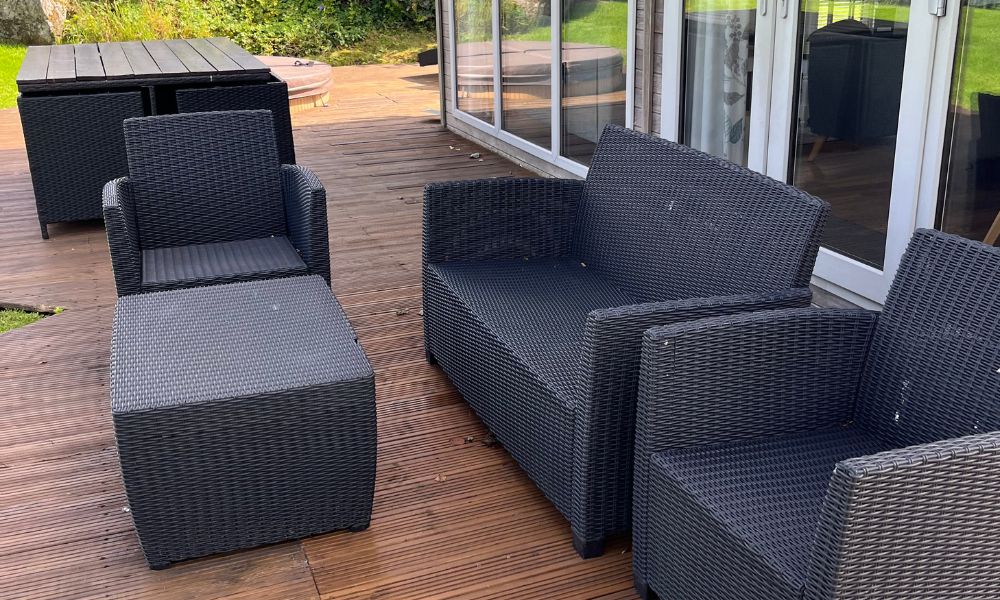 lodge decking area